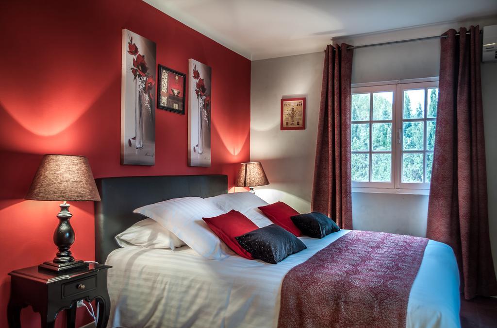 Le Clos Des Canebiers Grasse Ruang foto