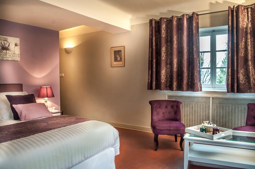 Le Clos Des Canebiers Grasse Ruang foto